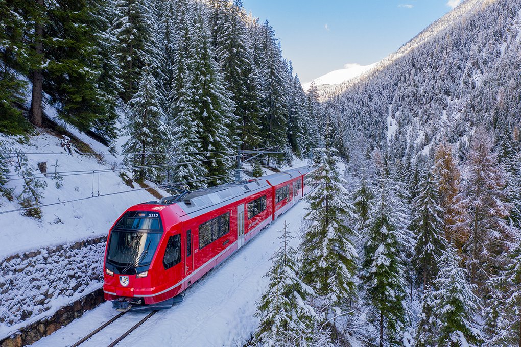 Countdown to Swiss record attempt: assembling a 1.91-kilometre train