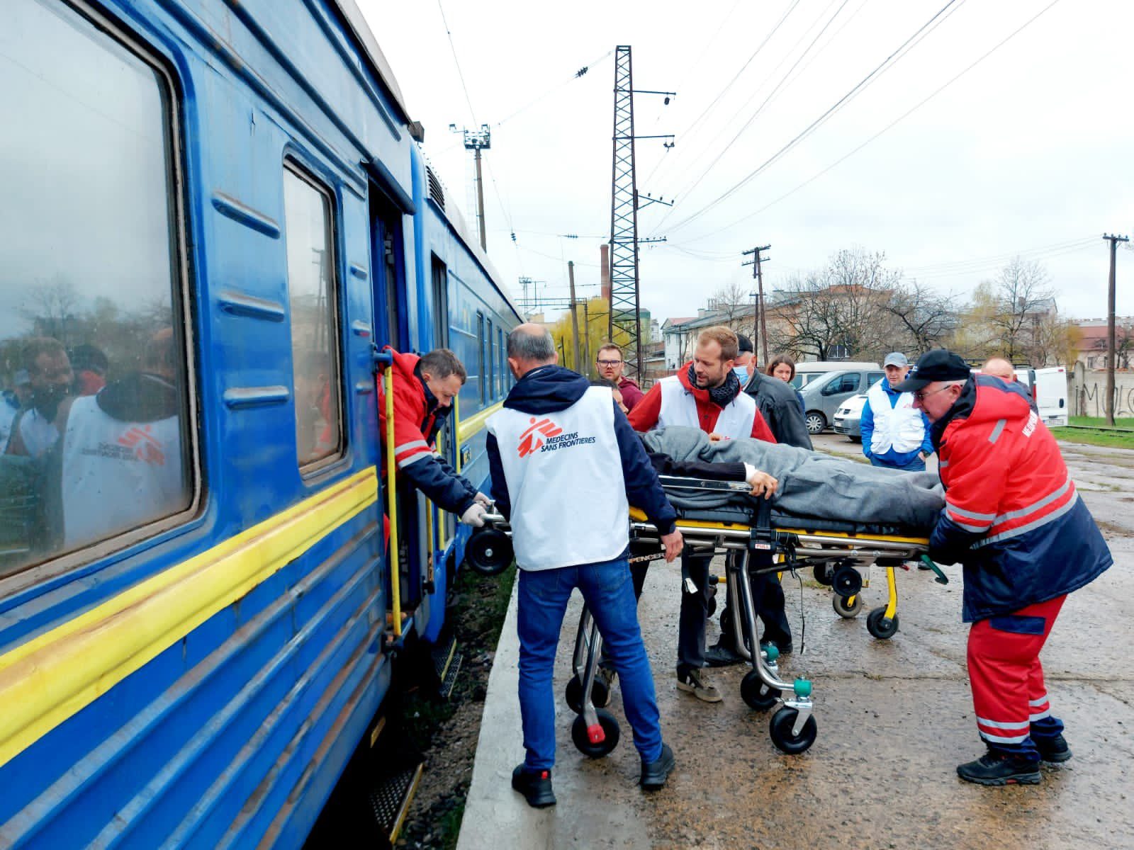 Hospital evacuation train in Ukraine 