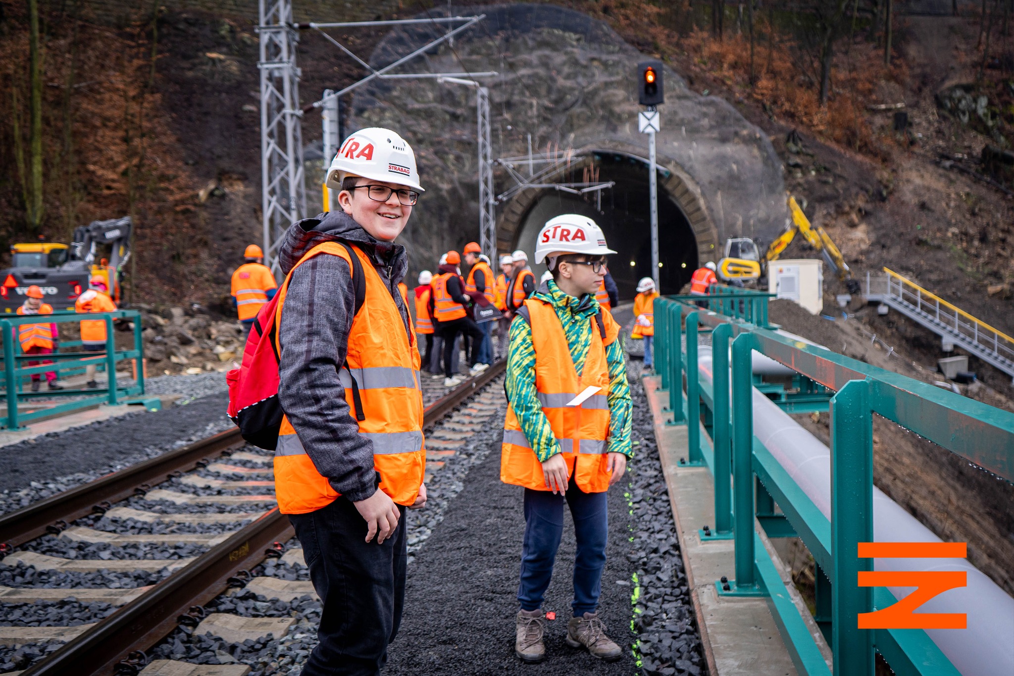 Správa železnic organised an excursion before trains started running on the new bridge and tunnel