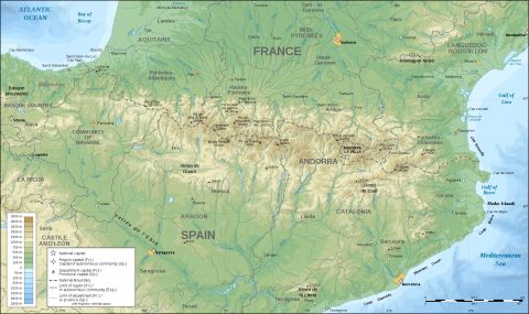 Border Spain and France on the map