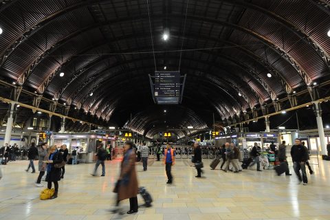 Concourse at Paddington station with a few passengers