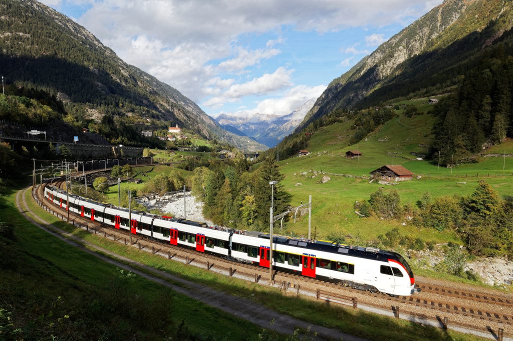 SBB train in the Swiss Alpes