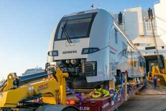 Delivery of the first train by Siemens in Egypt.