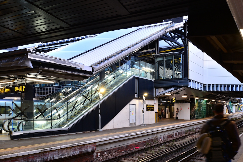 New escalators on platform 5 and 6 at Gatwick Airport station